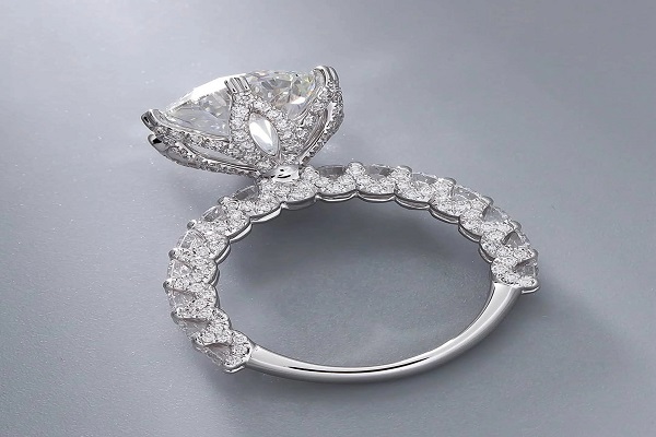 Emerald Cut Moissanite Ring
