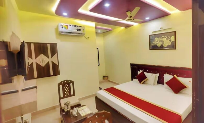 Mathura Hotel near Railway Station