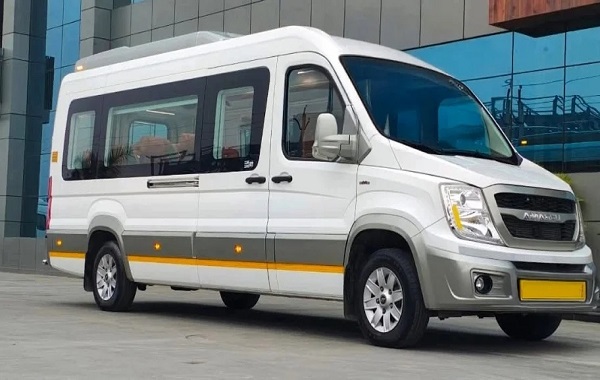 25 Seater Minibus Rental