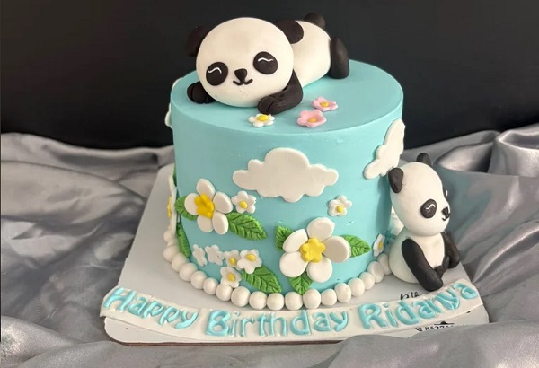Cartoon Theme Cake