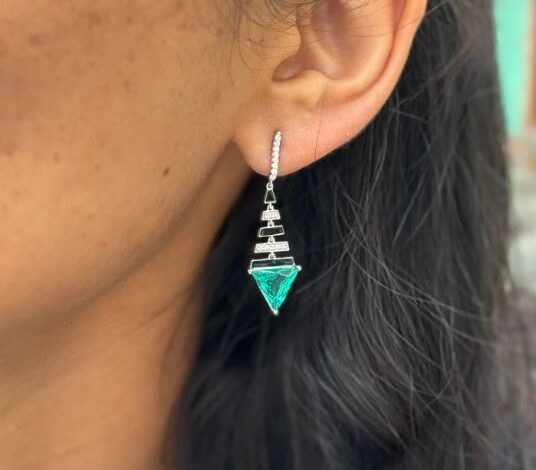 minimal gold earrings